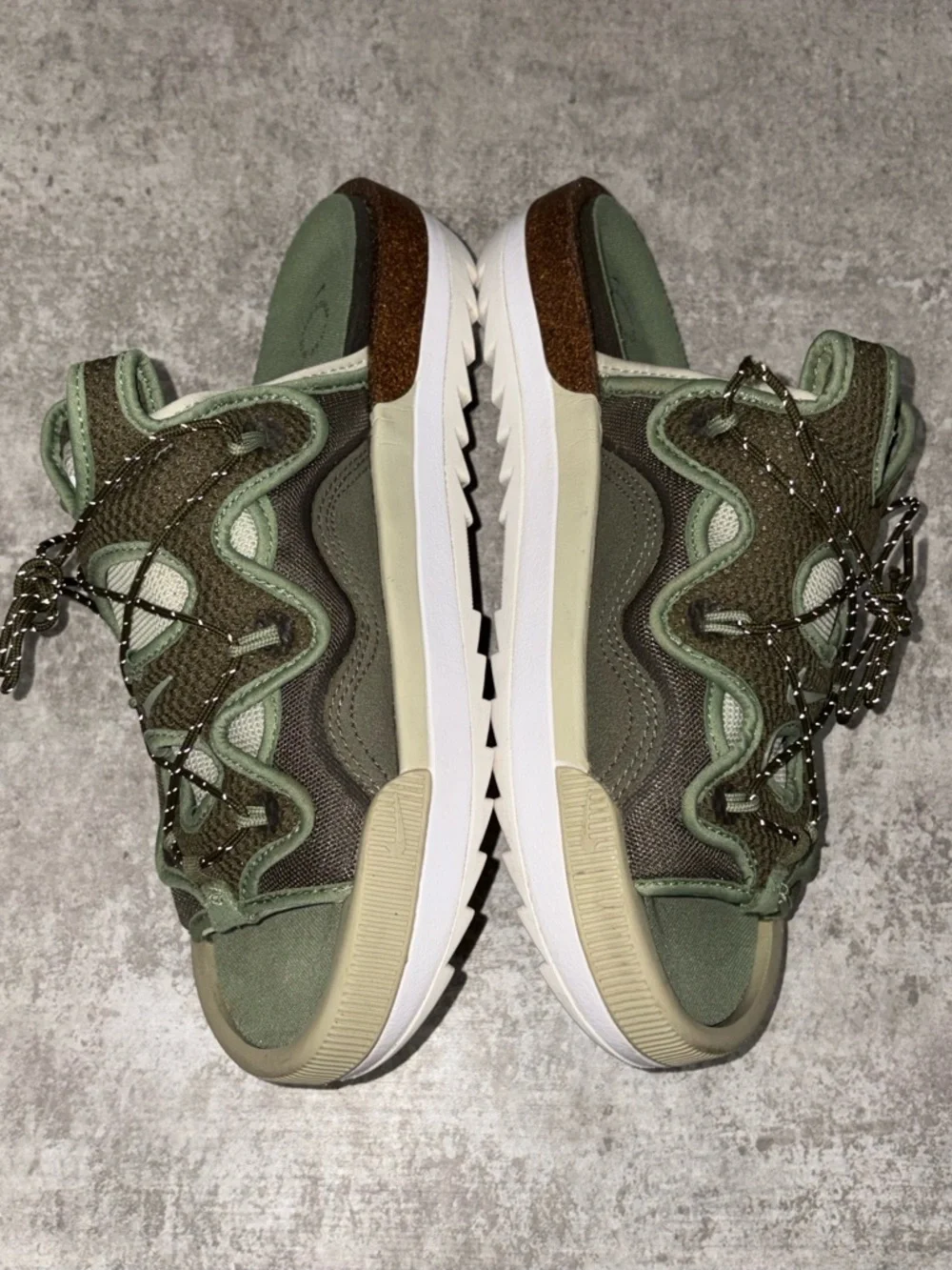 Nike Offline 2.0 Olive Green Slide-Sneaker with White Sole